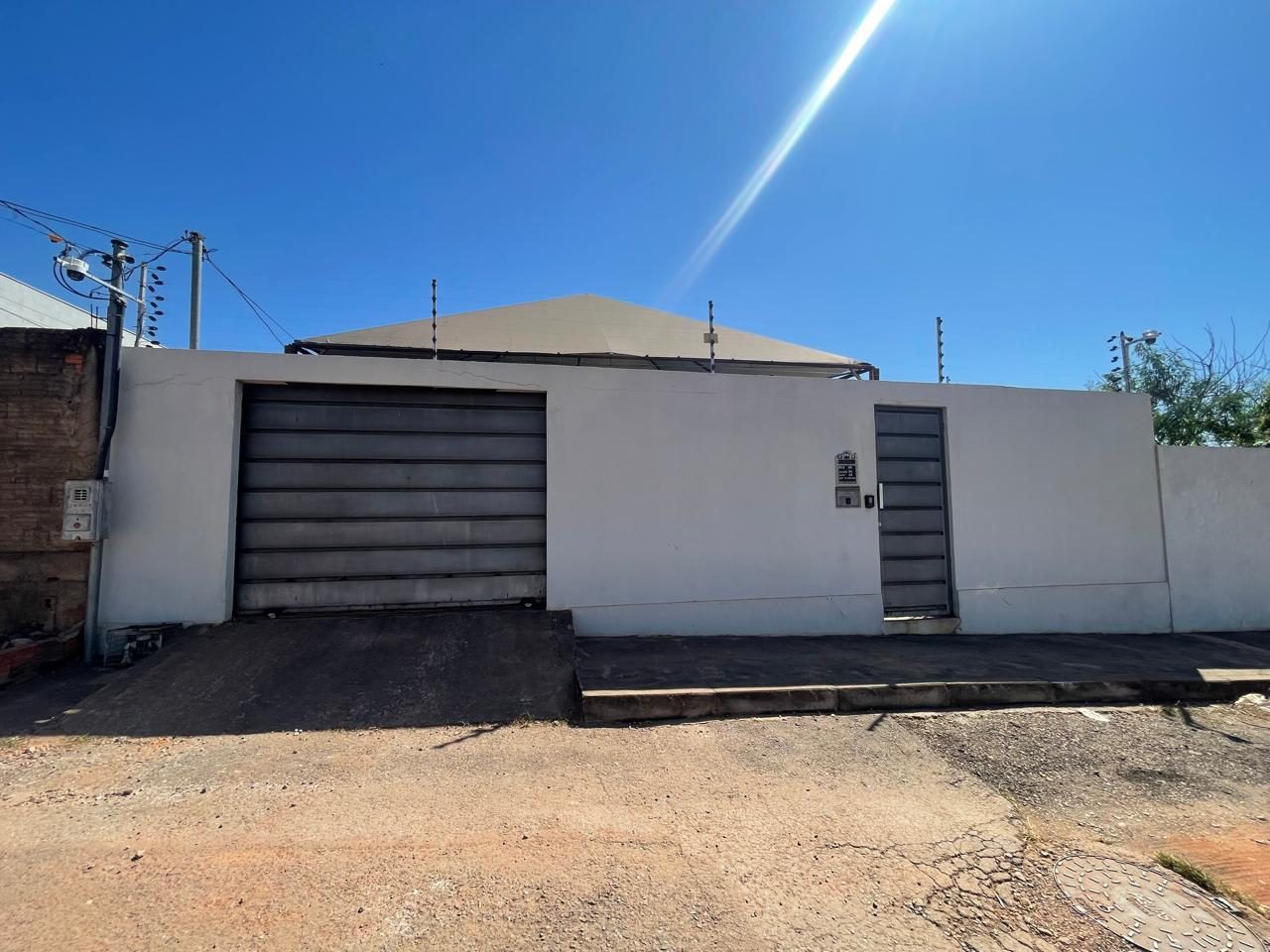 Foto 2 — Casa Térrea com Piscina e Área Gourmet | 3 Dormitórios | Altos do Coxipó